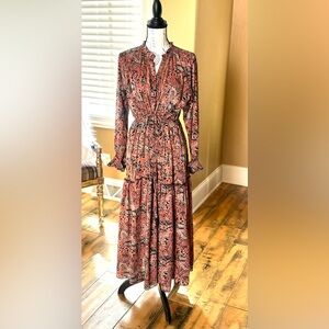 Elegant Long Sleeve Paisley Dress in Red and Black